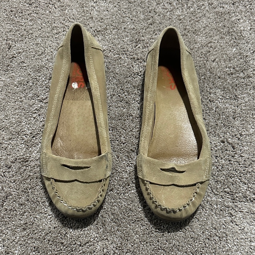 MK Tan Loafers